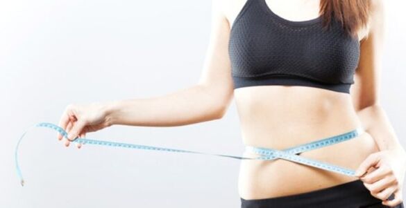Tour de taille avec une bonne nutrition pour perdre du poids