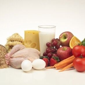 Aliments protéinés et fruits sur le régime à six pétales
